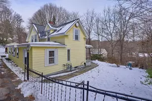 122 Sanborn St, Fitchburg, MA 01420 - Photo 8