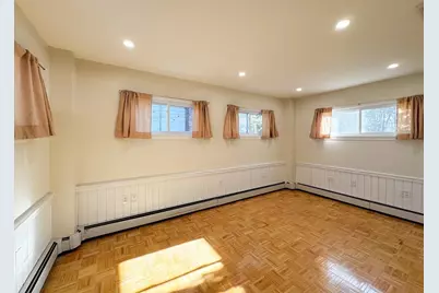 92 Woodcliff Rd, Brookline, MA 02467 - Photo 16