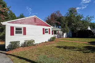 92 Woodcliff Rd, Brookline, MA 02467 - Photo 2