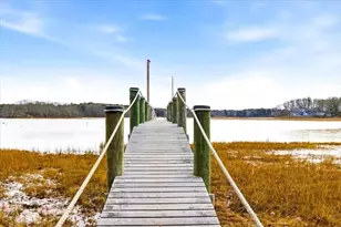 197 Monomoscoy Rd, Mashpee, MA 02649 - Photo 16