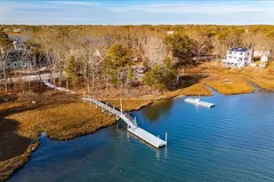 197 Monomoscoy Rd, Mashpee, MA 02649 - Photo 16