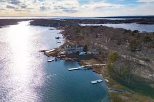 197 Monomoscoy Rd, Mashpee, MA 02649 - Photo 14