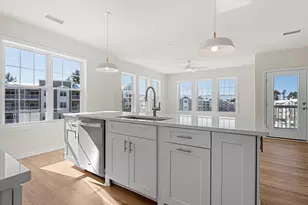 320 Martins Lndg, North Reading, MA 01864 - Photo 4