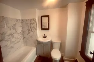 27 Wilcox St, Springfield, MA 01105 - Photo 6