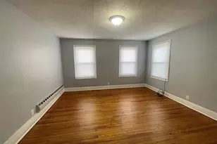 27 Wilcox St, Springfield, MA 01105 - Photo 6