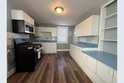 29 Wilcox St #1R, Springfield, MA 01105 - Photo 2