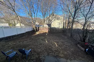 6 Horton St, Salem, MA 01970 - Photo 14