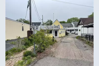 517 Main St, Barnstable, MA 02601 - Photo 4