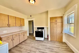 84 Pearl St, Stoughton, MA 02072 - Photo 4