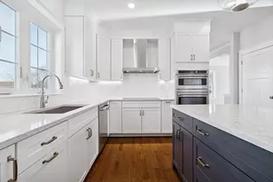 62 High St, Stoneham, MA 02180 - Photo 4