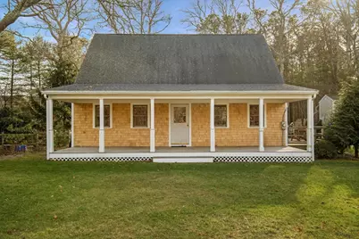 116 Franklin Ter, Tisbury, MA 02568 - Photo 1