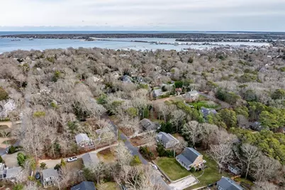 116 Franklin Ter, Tisbury, MA 02568 - Photo 34