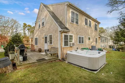 116 Franklin Ter, Tisbury, MA 02568 - Photo 28