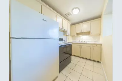 220 Essex St #1, Melrose, MA 02176 - Photo 10