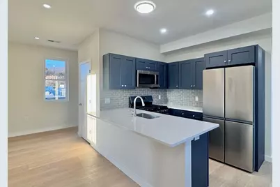 5 Breed St #4, Boston, MA 02128 - Photo 1