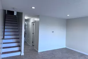 9 Columbia, Holyoke, MA 01040 - Photo 6