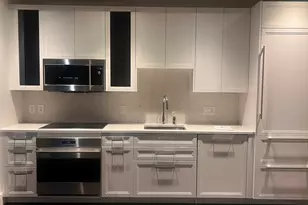 22 Liberty Dr, Boston, MA 02210 - Photo 2