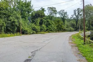 35 Lower Grape St, Chicopee, MA 01013 - Photo 30