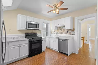 22-22A Montrose St, Boston, MA 02119 - Photo 8