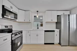 38 Tyrone St, Springfield, MA 01104 - Photo 16