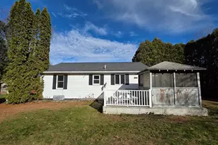 13 E Brookfield Rd, North Brookfield, MA 01535 - Photo 4