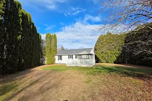 13 E Brookfield Rd, North Brookfield, MA 01535 - Photo 6