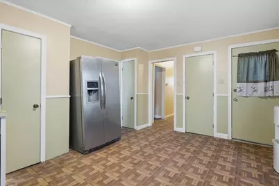494 Fletcher St, Lowell, MA 01854 - Photo 8