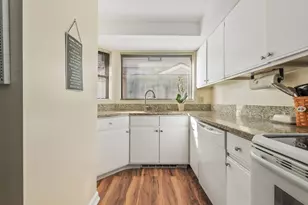 33 Maplewood Ave, Gloucester, MA 01930 - Photo 10