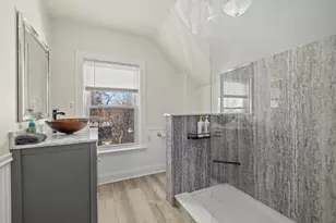 36 Summer St, Holbrook, MA 02343 - Photo 18