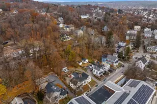124 Pleasant St, Fitchburg, MA 01420 - Photo 10