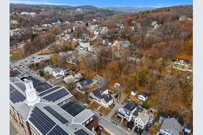 124 Pleasant St, Fitchburg, MA 01420 - Photo 16