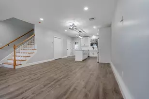 217 Earle St, Fall River, MA 02723 - Photo 4