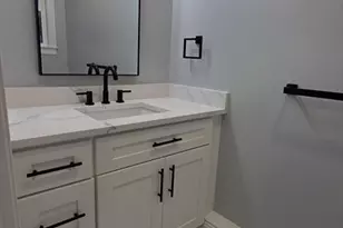 217 Earle St, Fall River, MA 02723 - Photo 8