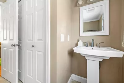 17 Fieldcrest Drive, East Bridgewater, MA 02333 - Photo 18