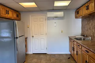 29 Maple St, Attleboro, MA 02703 - Photo 2