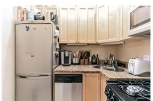 60 Myrtle St, Boston, MA 02144 - Photo 2