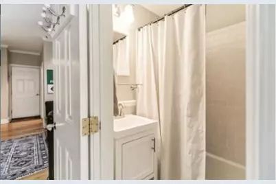 60 Myrtle St #6, Boston, MA 02144 - Photo 8