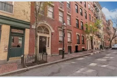 60 Myrtle St #6, Boston, MA 02144 - Photo 1