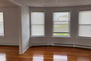 202 Pine St, Attleboro, MA 02703 - Photo 10