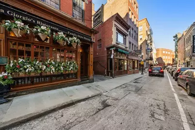 5-7 Jerusalem Pl #5-7, Boston, MA 02113 - Photo 6