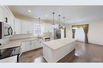 41 Modoc St, Worcester, MA 01604 - Photo 2