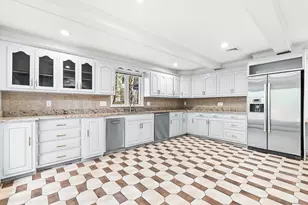 23 Olde Village Dr, Winchester, MA 01890 - Photo 16