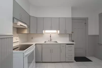 61 Washington Rd #2, Springfield, MA 01108 - Photo 4