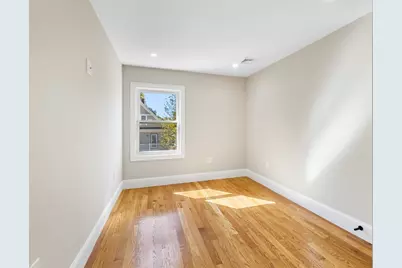 31 Woodale Ave #3, Boston, MA 02126 - Photo 4