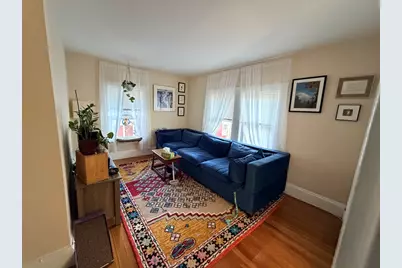 8 Roberts St #3R, Brookline, MA 02445 - Photo 6