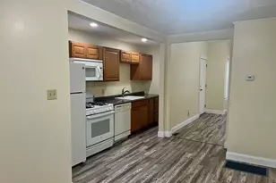 233 Division St, Fall River, MA 02720 - Photo 2