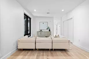 33 A St, Boston, MA 02127 - Photo 12