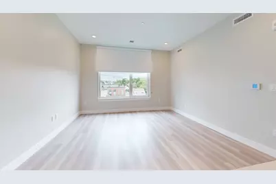 211 Green St. #508, Boston, MA 02130 - Photo 2