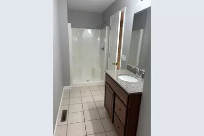 213 Skeele Street #Right, Chicopee, MA 01013 - Photo 2