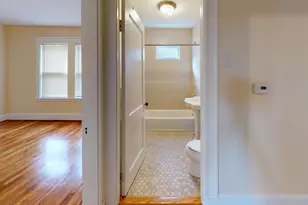 21 Frawley St, Boston, MA 02120 - Photo 8